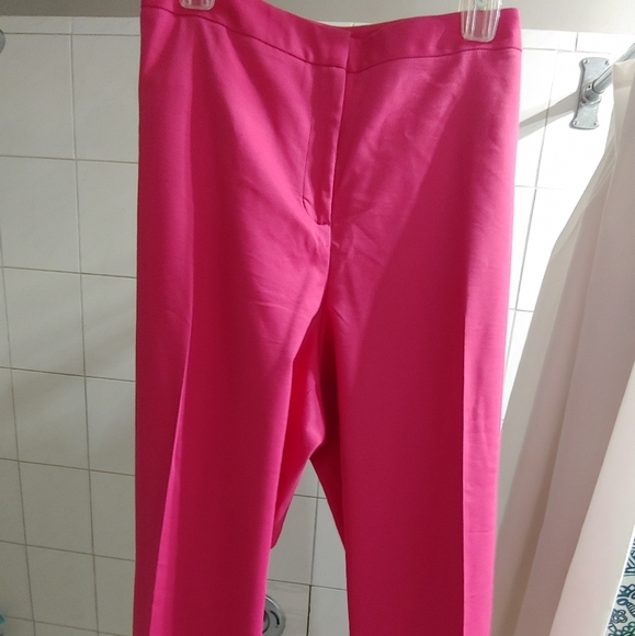 Pink Crops - Picture 3 of 3